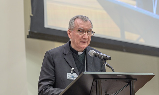 Kard. Parolin: Mówiliśmy to już tyle razy, mówił to Ojciec Święty, i ja to teraz powtarzam: zawsze można znaleźć rozwiązanie, honorowe rozwiązanie dla wszystkich