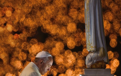 Papież Franciszek pielgrzymował do Fatimy 12 i 13 maja 2017 roku.