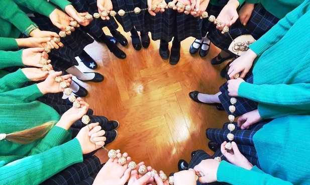 Różaniec bywa bronią