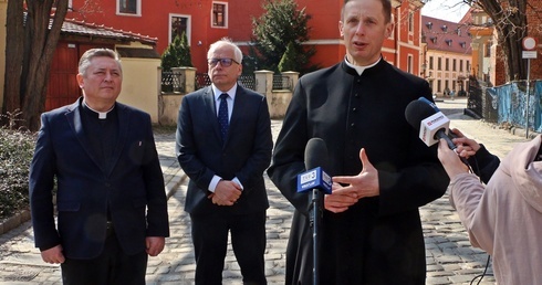 Parafie współpracują z samorządami