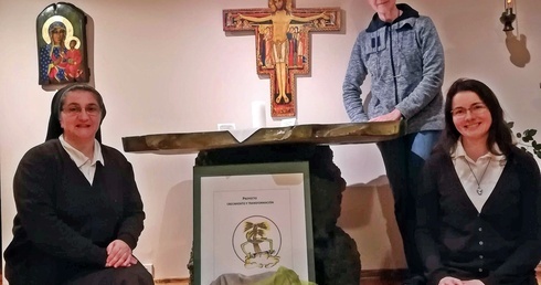 Siostry oddały kaplice i zakrystię na nocleg dla uchodźców