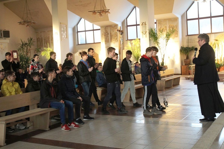 Diecezjalny kurs na animatora służby liturgicznej ołtarza w Pogórzu 2022