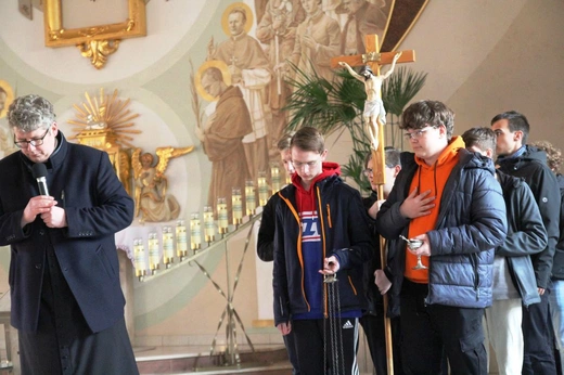 Diecezjalny kurs na animatora służby liturgicznej ołtarza w Pogórzu 2022