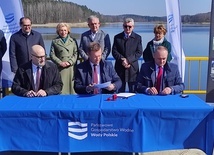 Umowę na modernizację zalewu Ruda podpisano nad zbiornikiem wodnym.