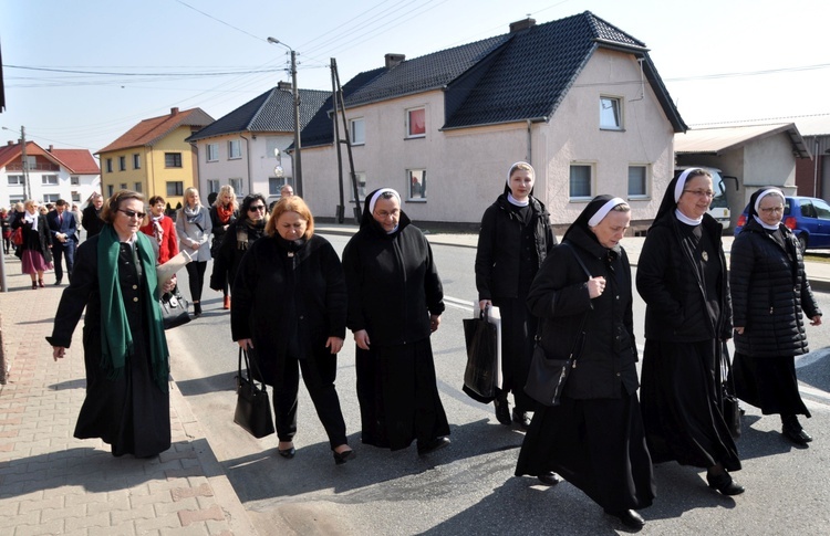 Siostra Anna Kaworek patronką szkoły w Biedrzychowicach