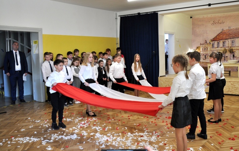 Jubileusz szkoły w Biedrzychowicach