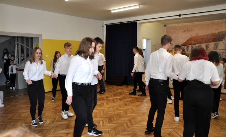 Jubileusz szkoły w Biedrzychowicach