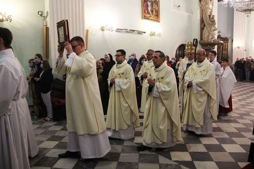Diecezjalny Dzień Świętości Życia w kościele św. Marii Magdaleny w Cieszynie