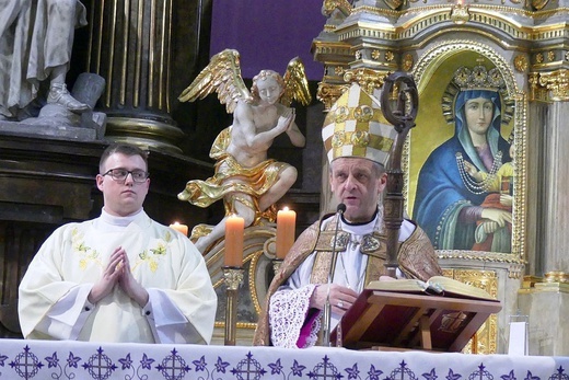 Diecezjalny Dzień Świętości Życia w kościele św. Marii Magdaleny w Cieszynie