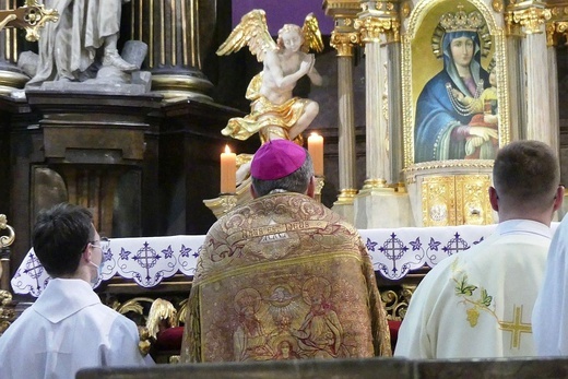 Diecezjalny Dzień Świętości Życia w kościele św. Marii Magdaleny w Cieszynie