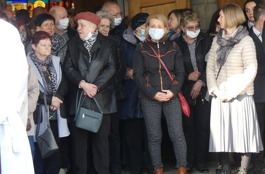 Ostatnie pożegnanie śp. ks. Tomasza Niedzieli w Bystrej Krakowskiej