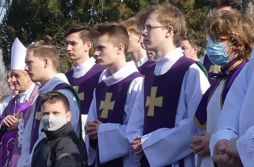 Ostatnie pożegnanie śp. ks. Tomasza Niedzieli w Bystrej Krakowskiej