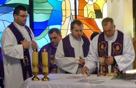 Ostatnie pożegnanie śp. ks. Tomasza Niedzieli w Bystrej Krakowskiej