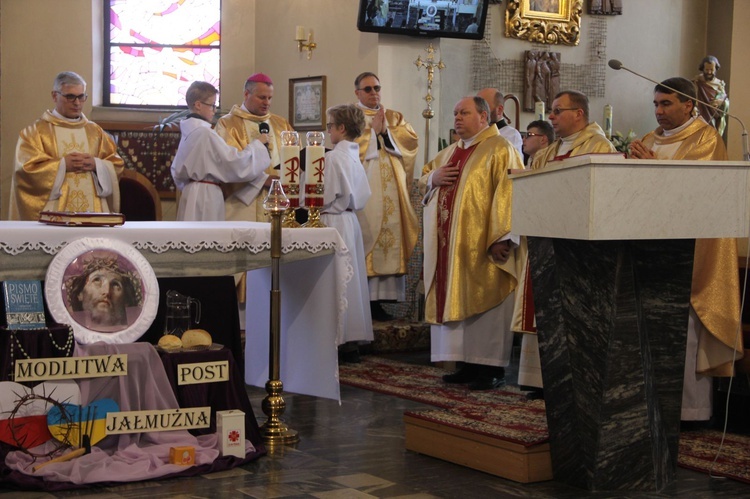 Tarnów-Krzyż. Błogosławieństwo nowych lektorów 2022