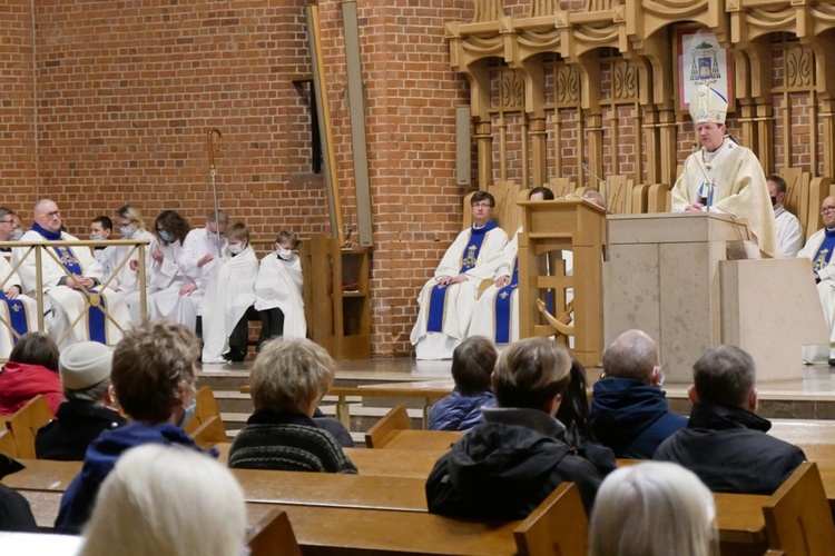 Abp Wojda zawierzył Rosję i Ukrainę Niepokalanemu Sercu Maryi