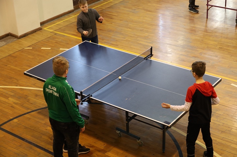 X Turniej Tenisa Stołowego i III Turniej Szachowy służby liturgicznej diecezji świdnickiej