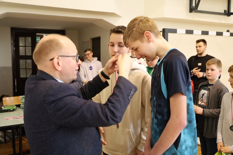 X Turniej Tenisa Stołowego i III Turniej Szachowy służby liturgicznej diecezji świdnickiej