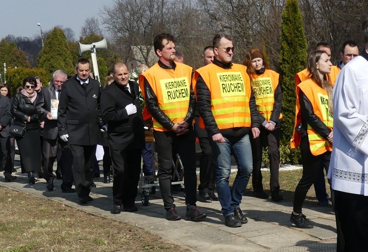 Uroczystości pogrzebowe ks. Tomasza Niedzieli w Bulowicach