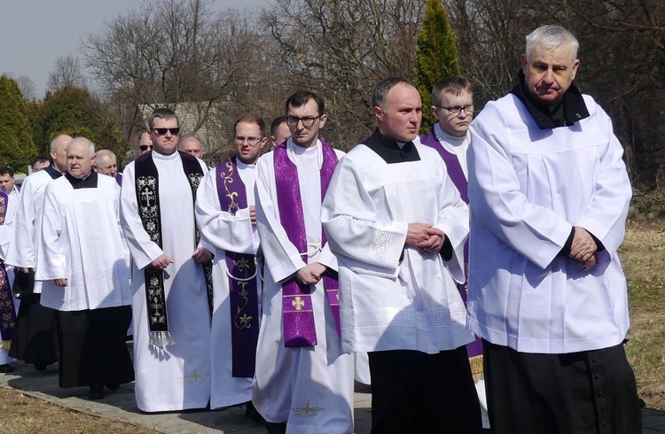 Uroczystości pogrzebowe ks. Tomasza Niedzieli w Bulowicach