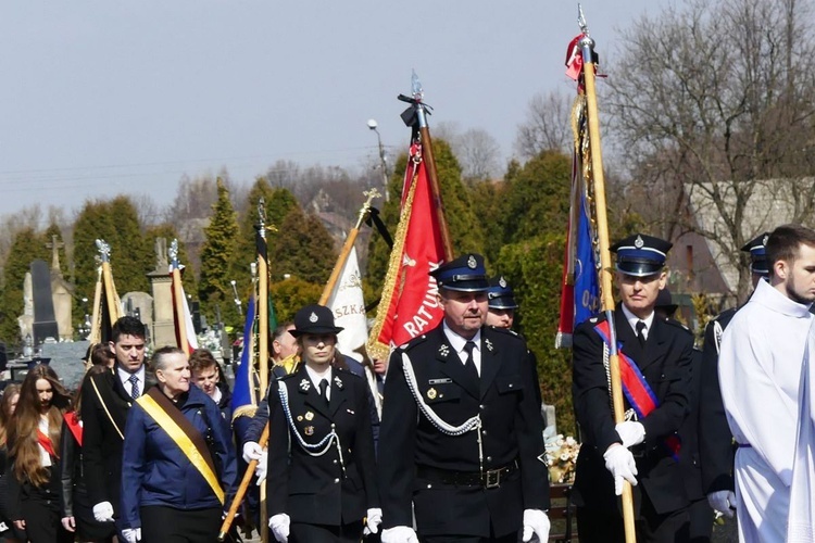 Uroczystości pogrzebowe ks. Tomasza Niedzieli w Bulowicach