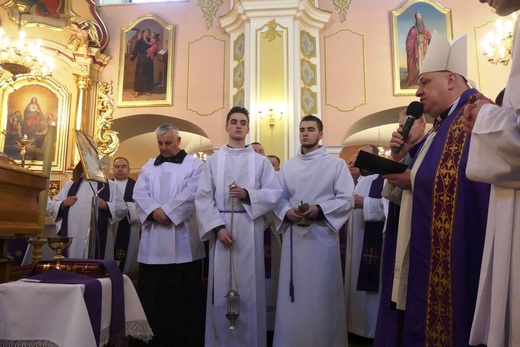 Uroczystości pogrzebowe ks. Tomasza Niedzieli w Bulowicach