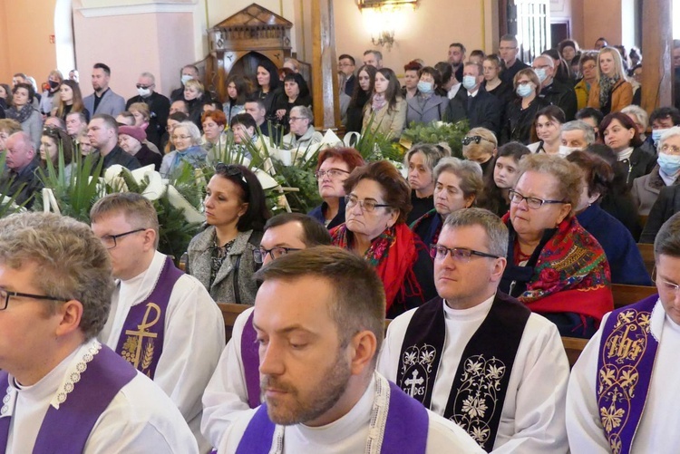 Uroczystości pogrzebowe ks. Tomasza Niedzieli w Bulowicach