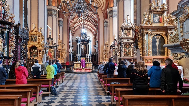 Wielkopostne pielgrzymowanie ze św. Jakubem Apostołem