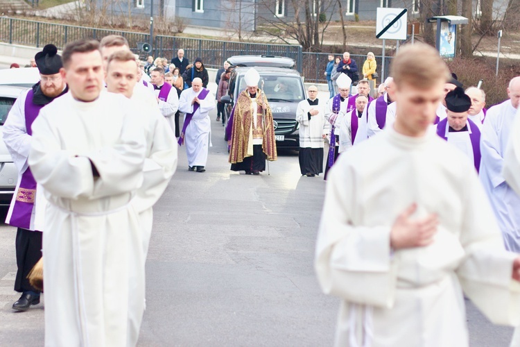 Msza św. żałobna za śp. abp. Edmunda Piszcza