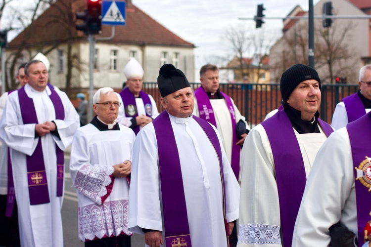 Msza św. żałobna za śp. abp. Edmunda Piszcza