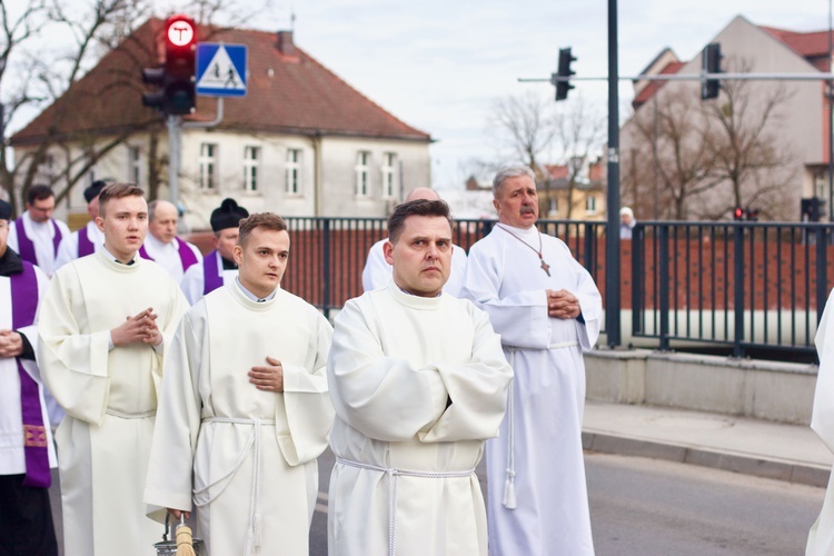 Msza św. żałobna za śp. abp. Edmunda Piszcza