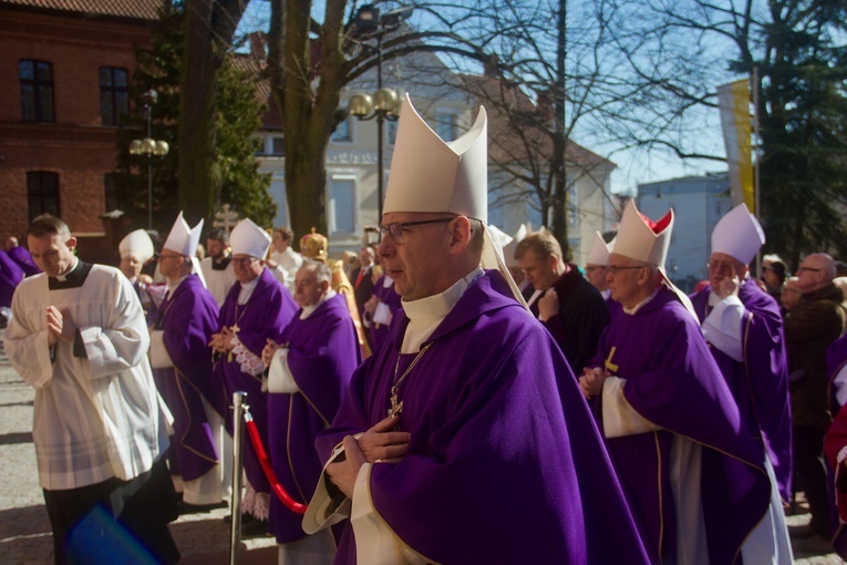 Pogrzeb śp. abp. Edmunda Piszcza
