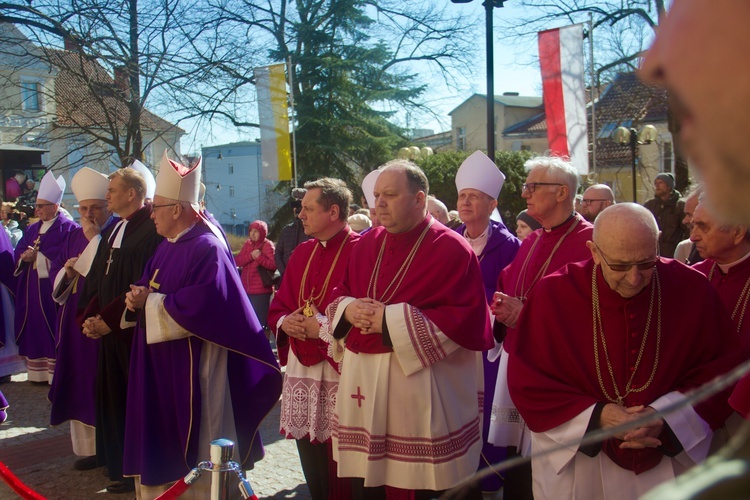 Pogrzeb śp. abp. Edmunda Piszcza