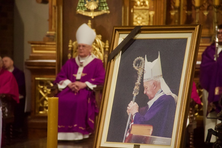 Pogrzeb śp. abp. Edmunda Piszcza