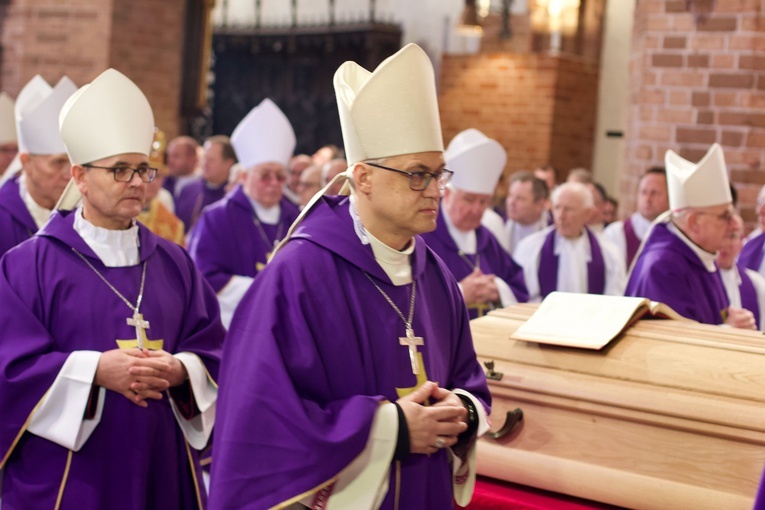 Pogrzeb śp. abp. Edmunda Piszcza