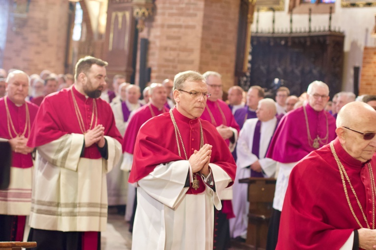 Pogrzeb śp. abp. Edmunda Piszcza