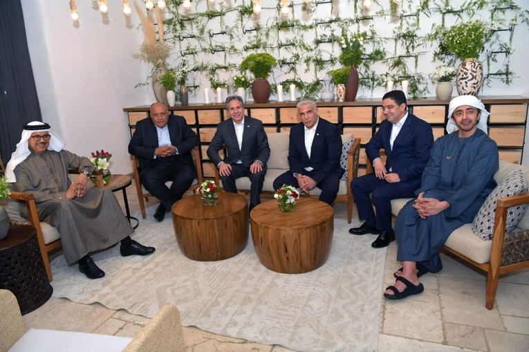 "Historyczny" szczyt izraelsko-arabski z udziałem sekretarza stanu USA