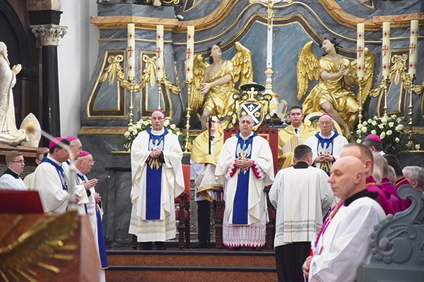 ▼	Eucharystii przewodniczył abp Salvatore Pennacchio, nuncjusz apostolski w Polsce.