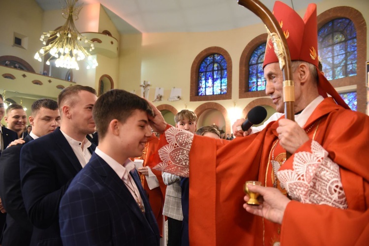 Bierzmowanie u MB Niepokalanej w Nowym Sączu