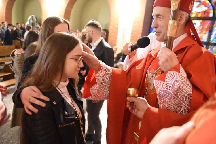 Bierzmowanie u MB Niepokalanej w Nowym Sączu