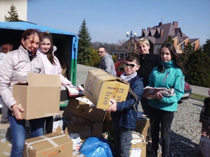 Zbiórka makulatury w Bochni