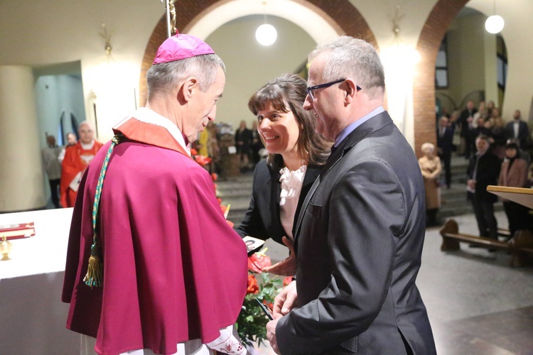 Bierzmowanie młodych z Nawojowej i Zawady