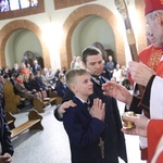 Bierzmowanie młodych z Nawojowej i Zawady