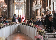11 marca liderzy Unii Europejskiej obradowali w pałacu w Wersalu.