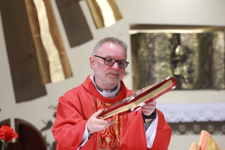 Bierzmowanie młodych z parafii kolejowej