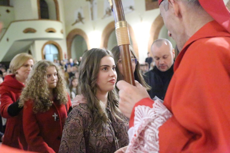 Bierzmowanie młodych z parafii kolejowej