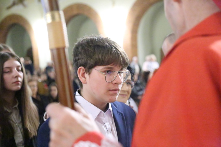 Bierzmowanie młodych z parafii kolejowej