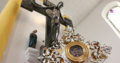 Tyniec Legnicki. Gwiaździstwa Droga Krzyżowa