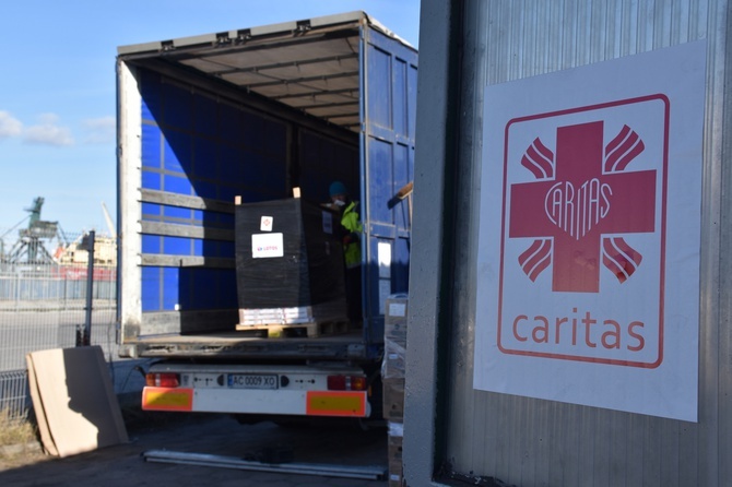Caritas. Transport humanitarny w drodze do Ukrainy
