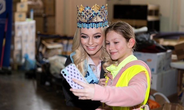Miss World pomaga dzieciom z Ukrainy