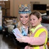Miss World pomaga dzieciom z Ukrainy
